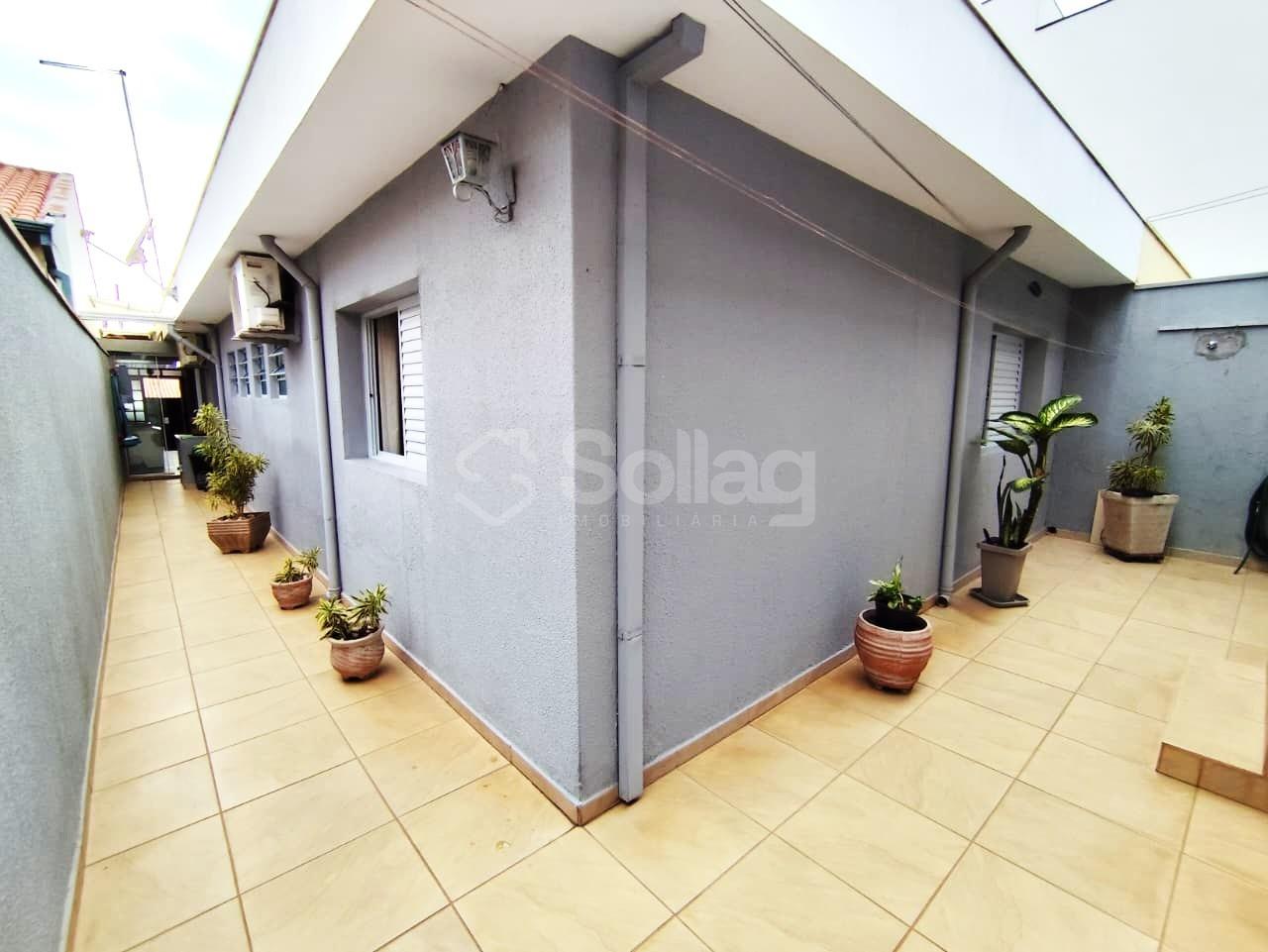 Casa à venda no Jardim Itália : 