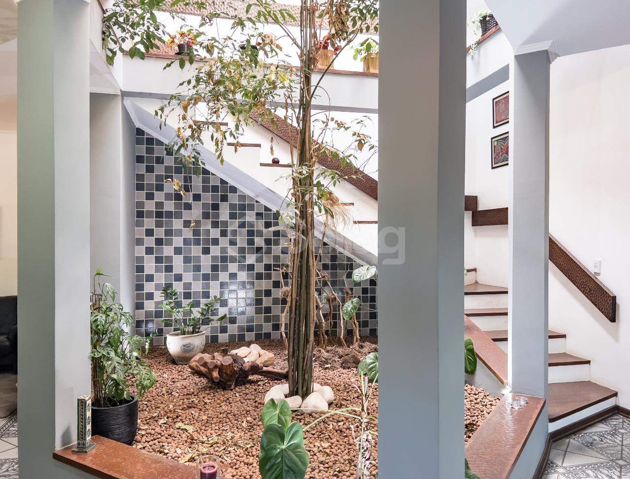 Casa em condomínio à venda no Condomínio Estância Marambaia: 