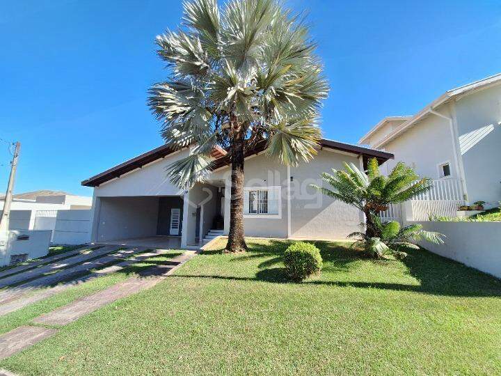 Casa em condomínio para aluguel no Pinheirinho: 