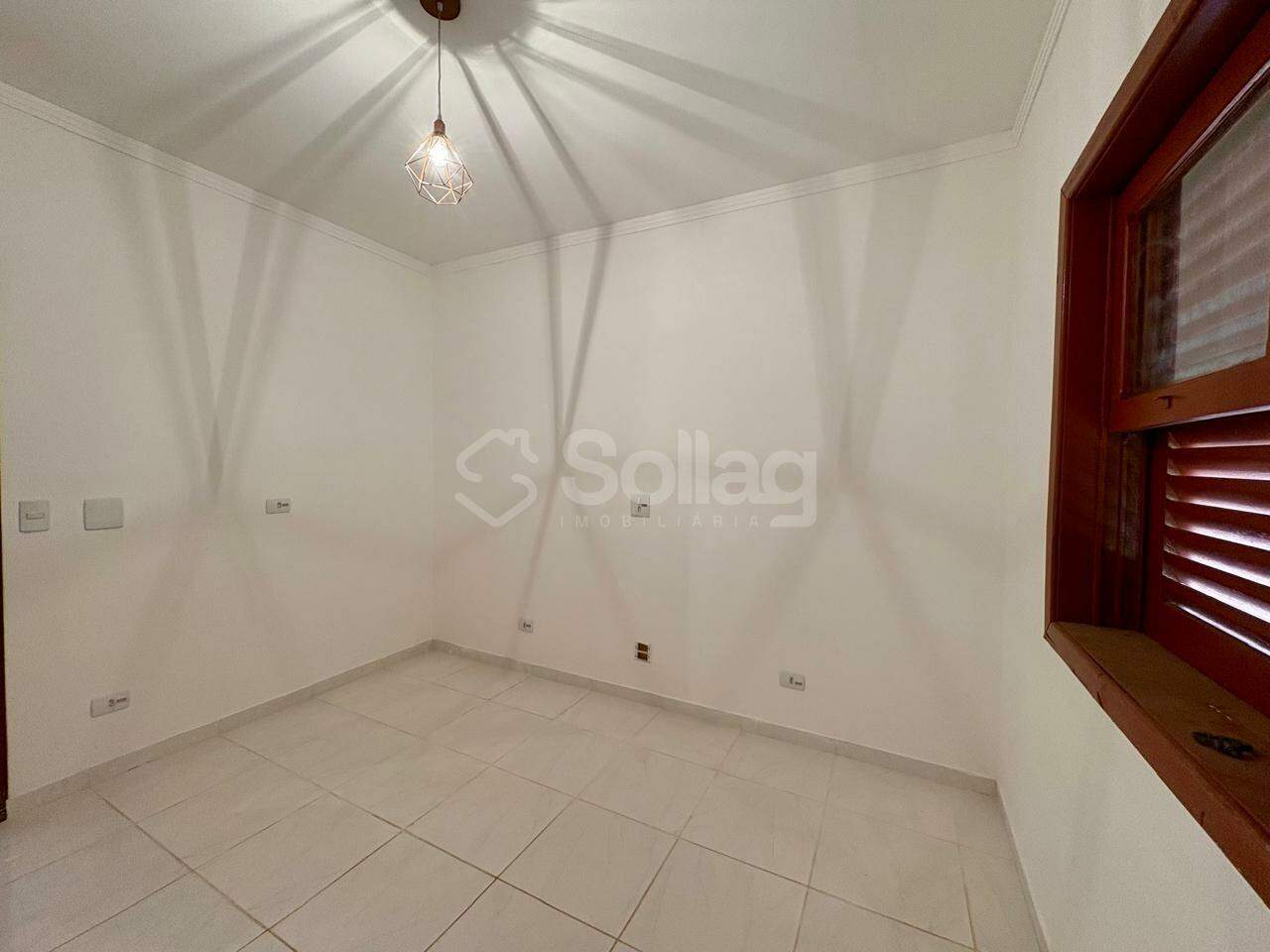 Casa em condomínio à venda no Vista Alegre:
