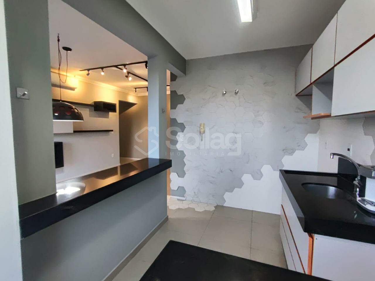 Apartamento para aluguel no Condomínio Residencial Flor da Giesta: 