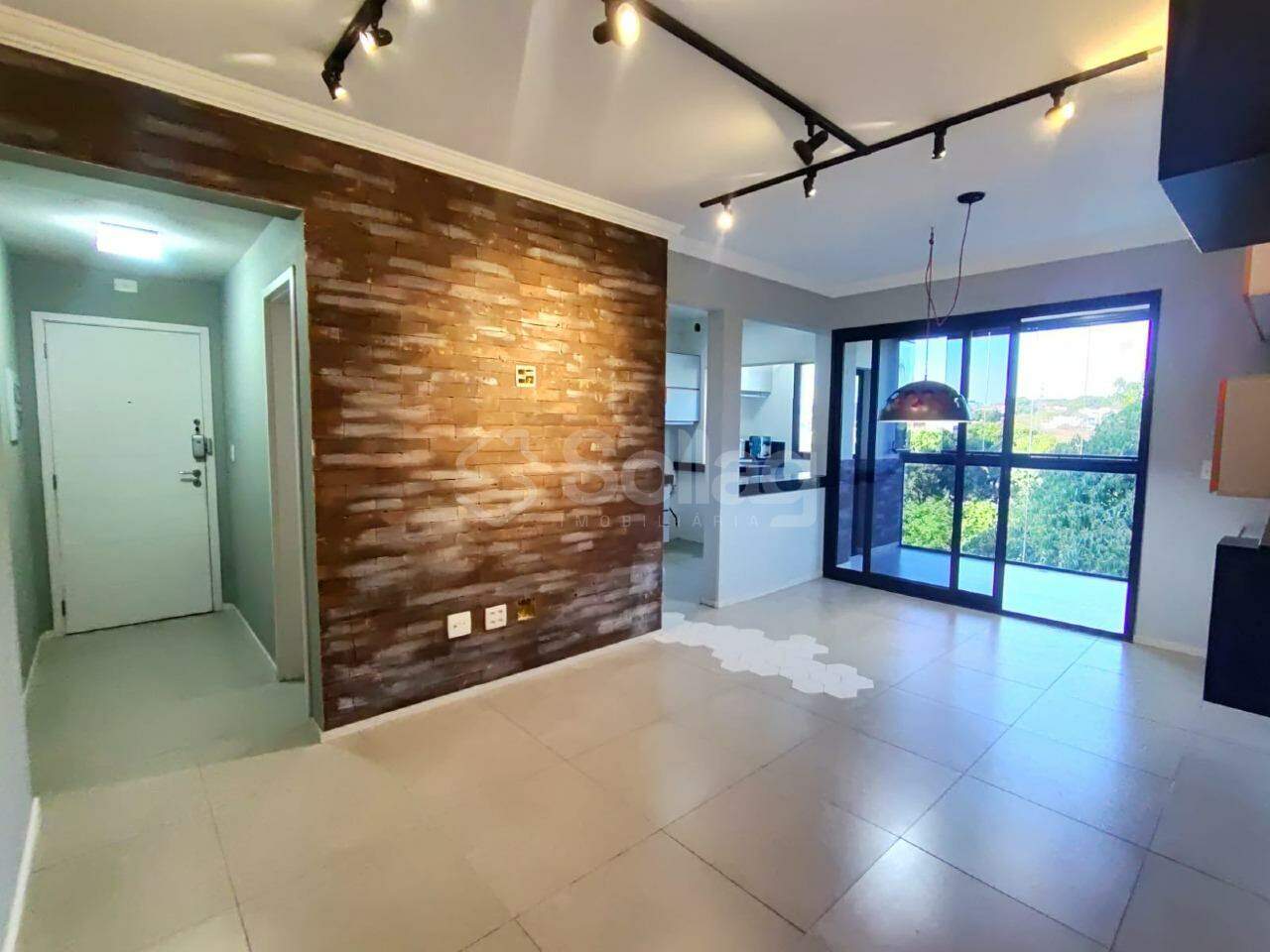 Apartamento para aluguel no Condomínio Residencial Flor da Giesta: 