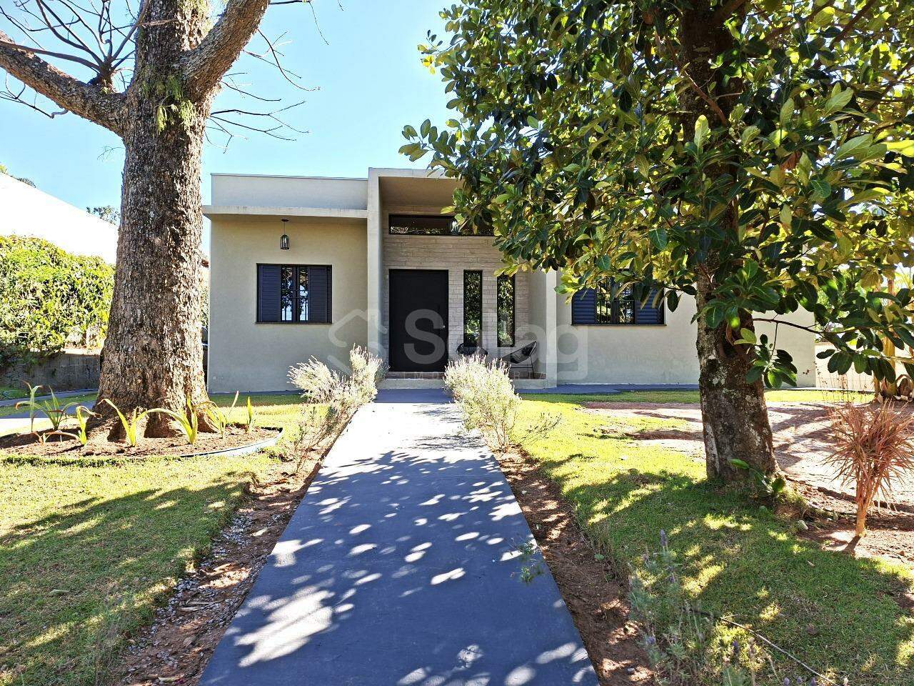 Casa em condomínio à venda no Condomínio Chácaras do Lago: 