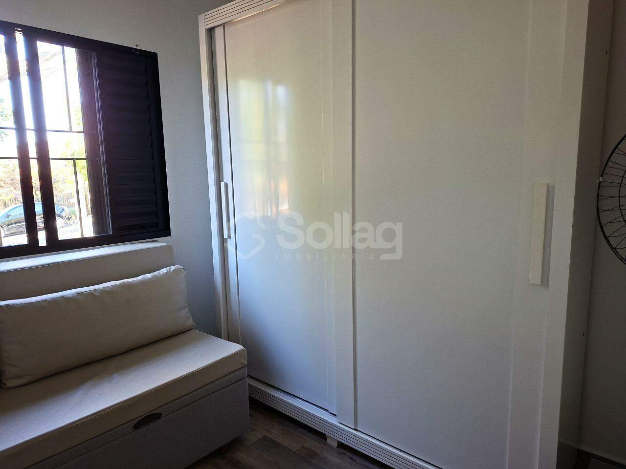 Casa em condomínio à venda no Condomínio Chácaras do Lago: 