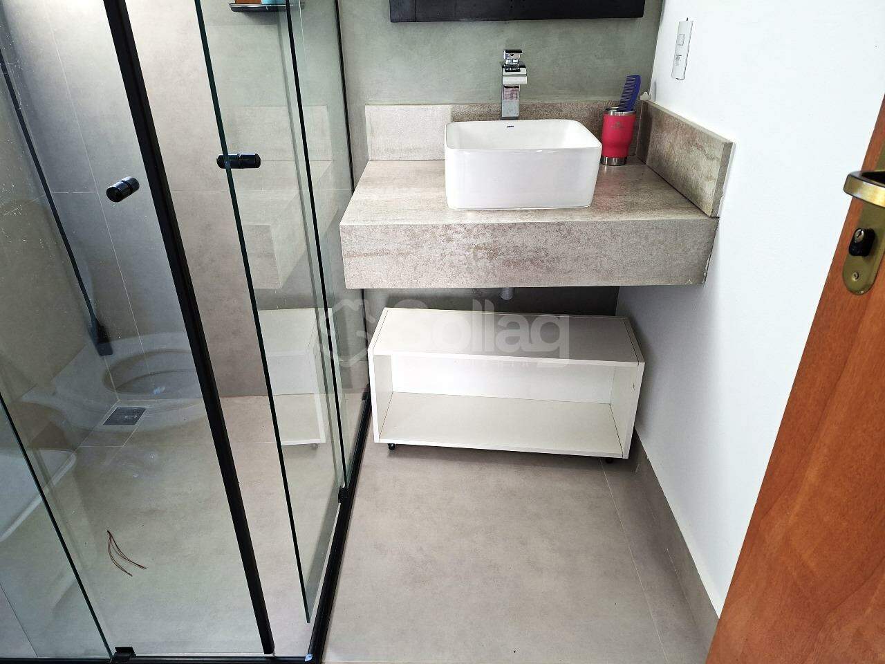 Casa em condomínio à venda no Condomínio Chácaras do Lago: 