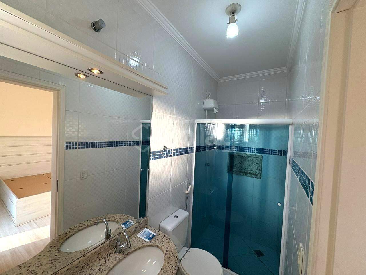 Casa em condomínio para aluguel no Pinheirinho: 
