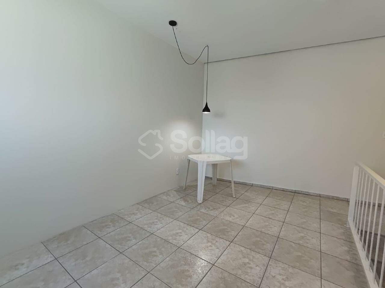 Kitnet para aluguel no Centro: 