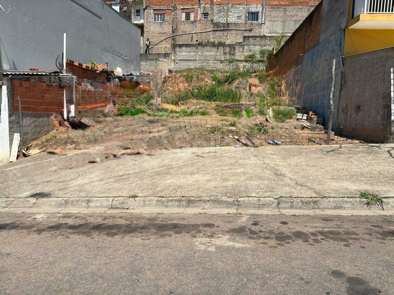 terreno à venda no Parque das Paineiras: 