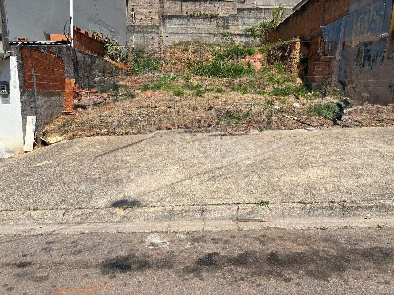 terreno à venda no Parque das Paineiras: