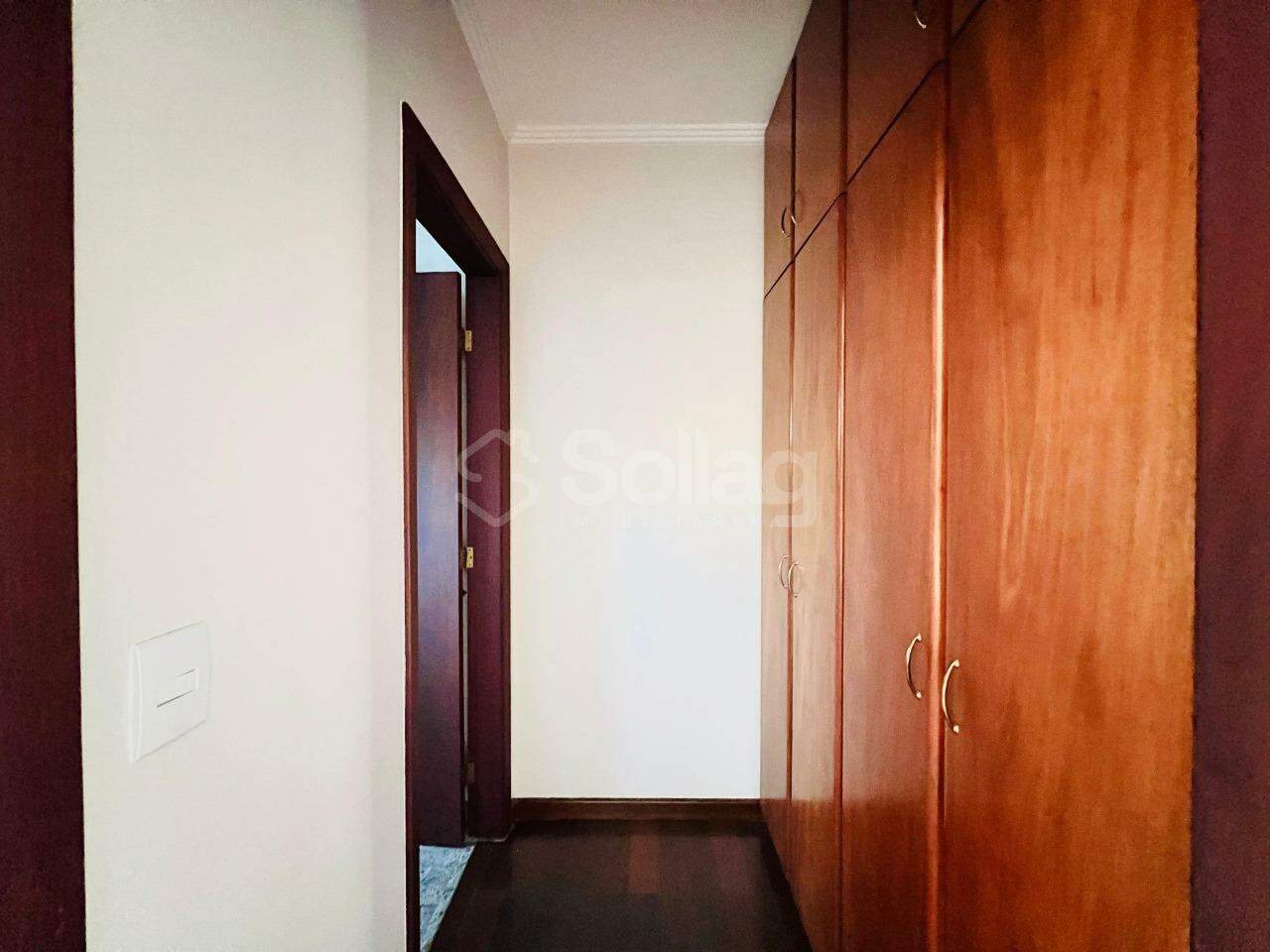 Casa em condomínio para aluguel no Condomínio Estância Marambaia: 