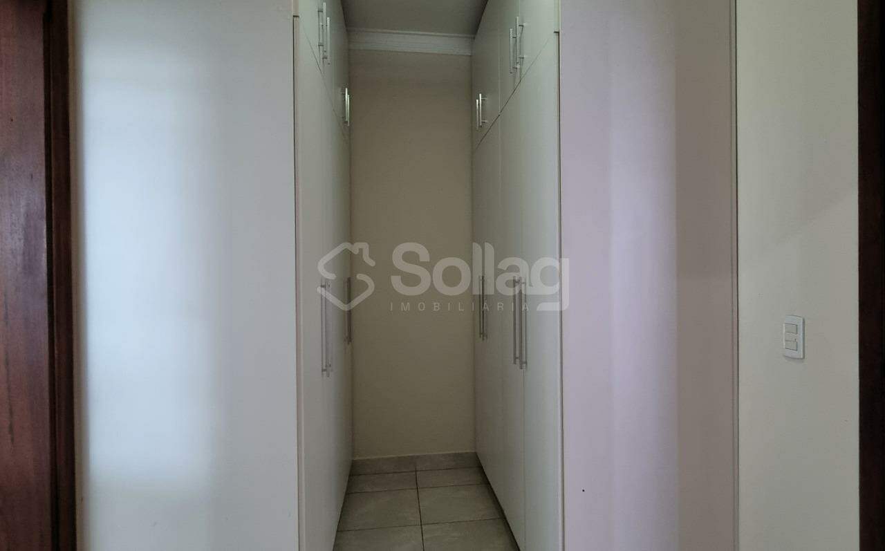 Casa em condomínio à venda no Condomínio Canterville Residence: