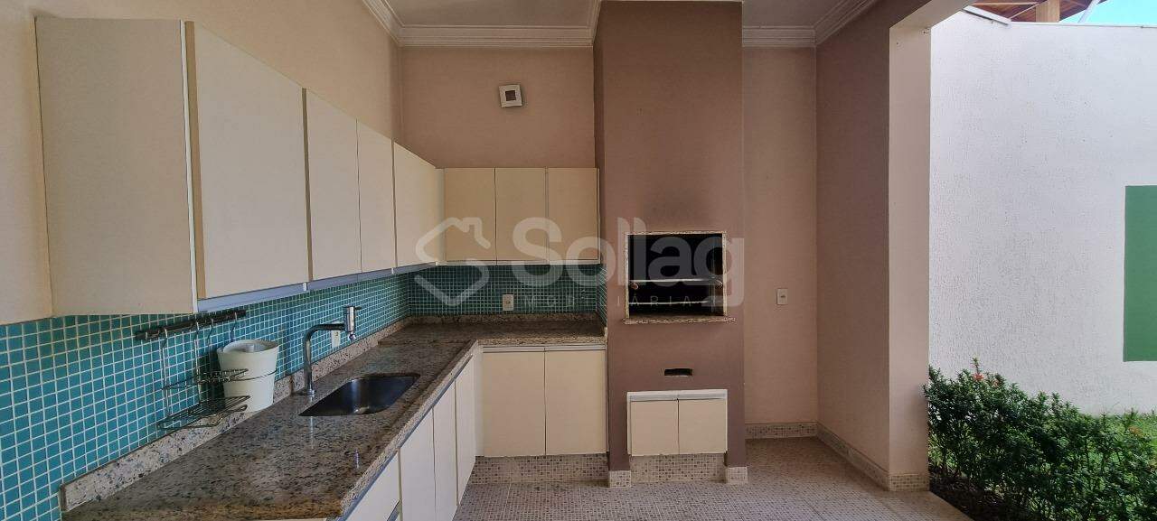 Casa em condomínio à venda no Condomínio Canterville Residence: