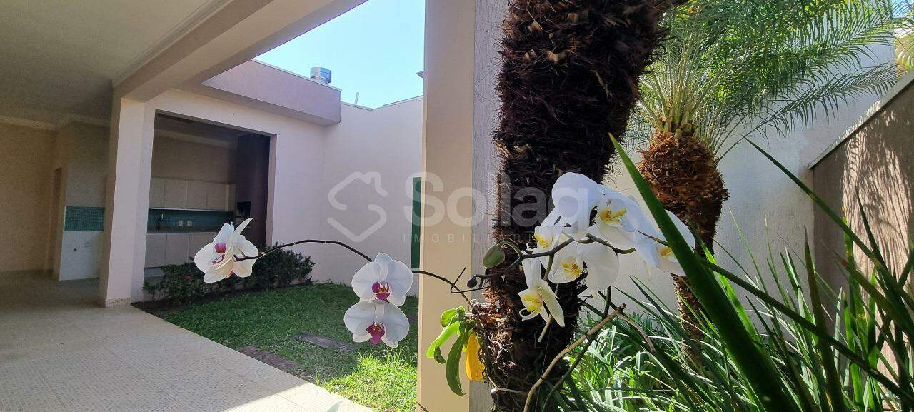 Casa em condomínio à venda no Condomínio Canterville Residence: