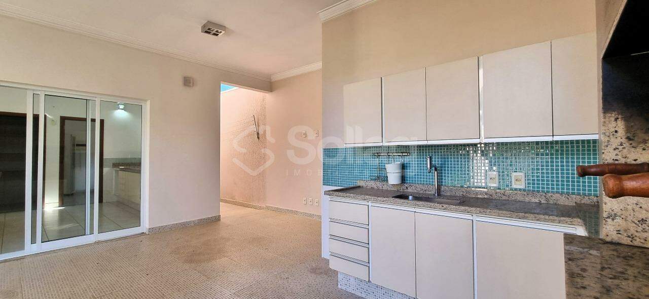 Casa em condomínio à venda no Condomínio Canterville Residence:
