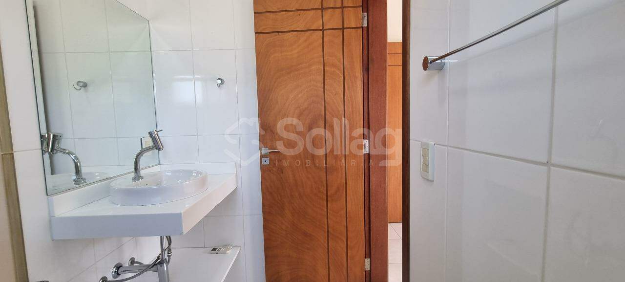 Casa em condomínio à venda no Condomínio Canterville Residence:
