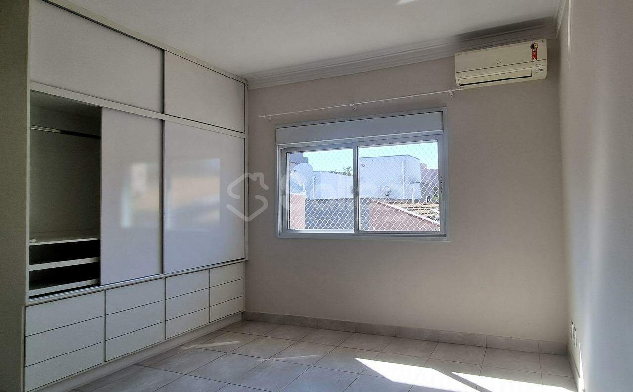 Casa em condomínio à venda no Condomínio Canterville Residence: