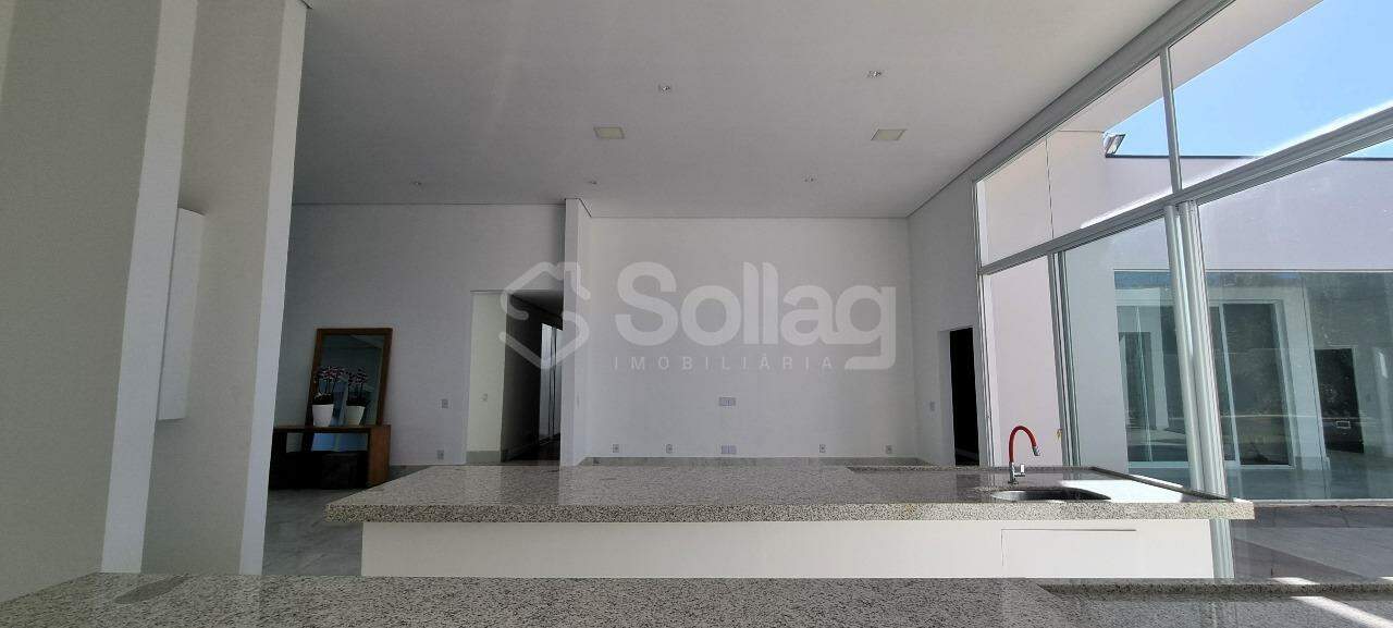 Casa em condomínio à venda no Condomínio Maison Blanche: 