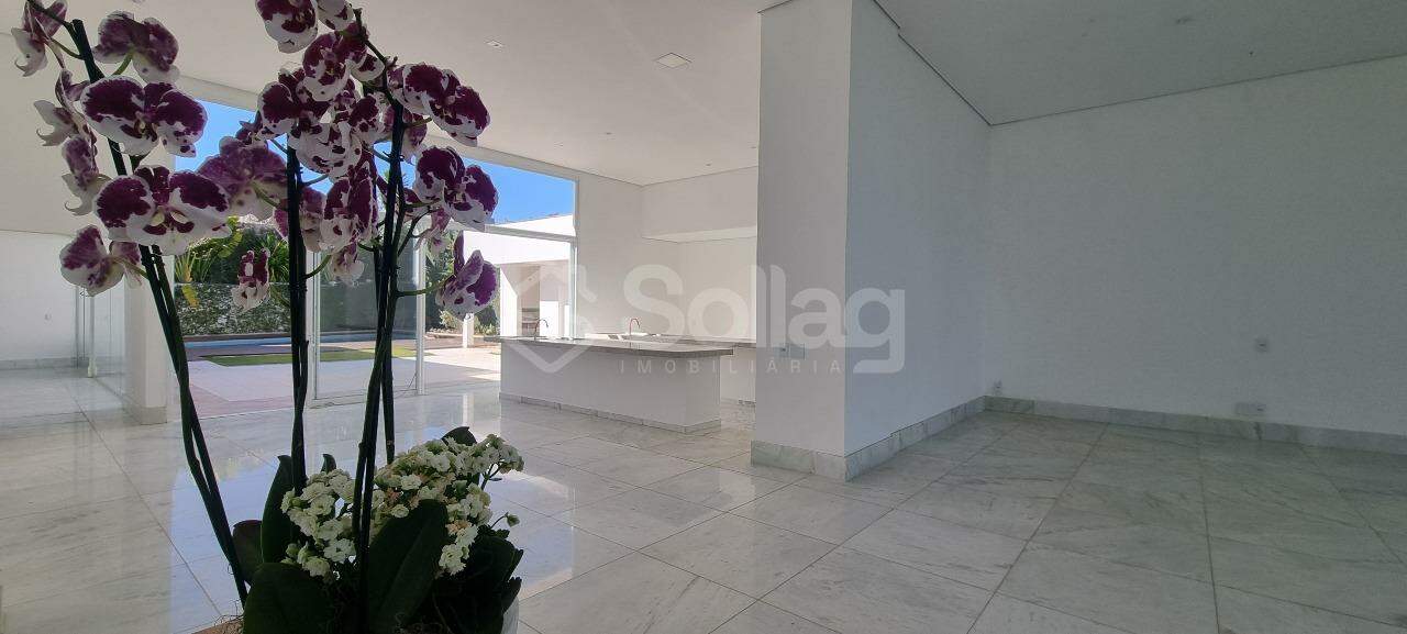 Casa em condomínio à venda no Condomínio Maison Blanche: 