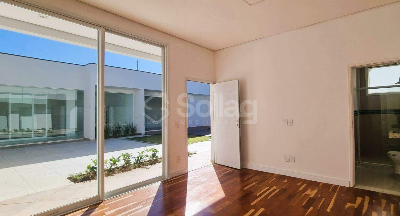 Casa em condomínio à venda no Condomínio Maison Blanche: 