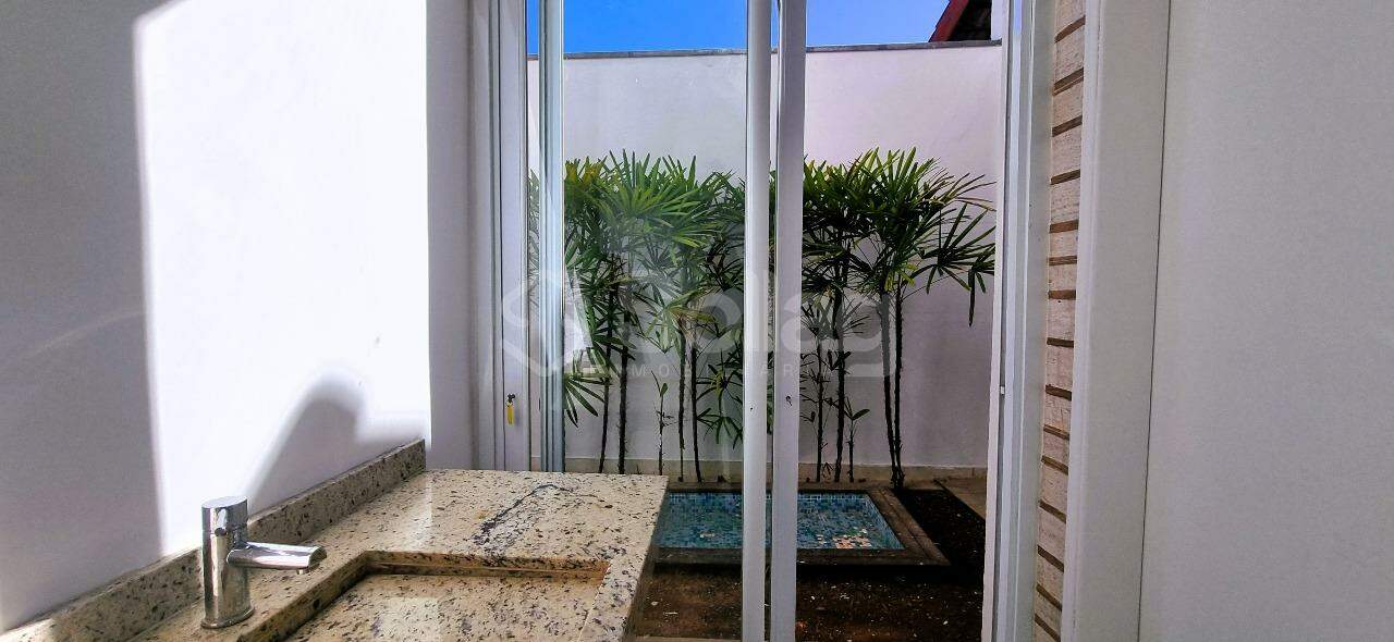 Casa em condomínio à venda no Condomínio Maison Blanche: 