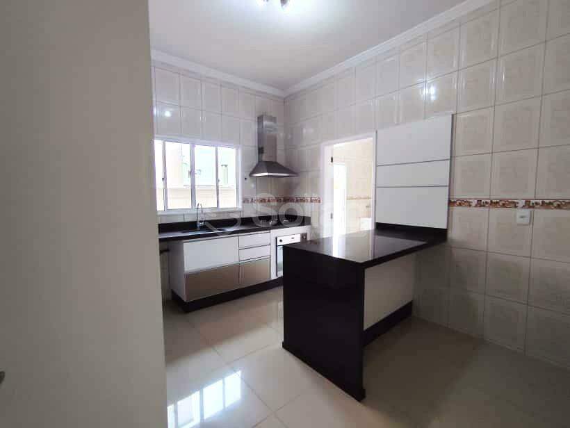 Casa em condomínio à venda no Condomínio Grape Village:
