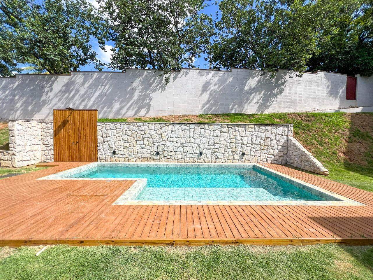 Casa em condomínio à venda no Condomínio Estância Marambaia: 