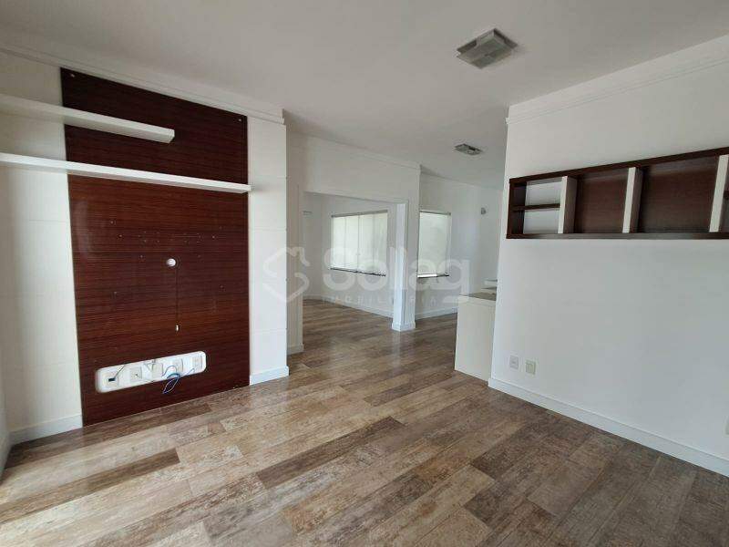 Casa em condomínio à venda no Condomínio Recanto dos Paturis: 