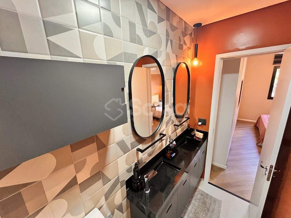 Casa em condomínio para aluguel no Pinheirinho: 