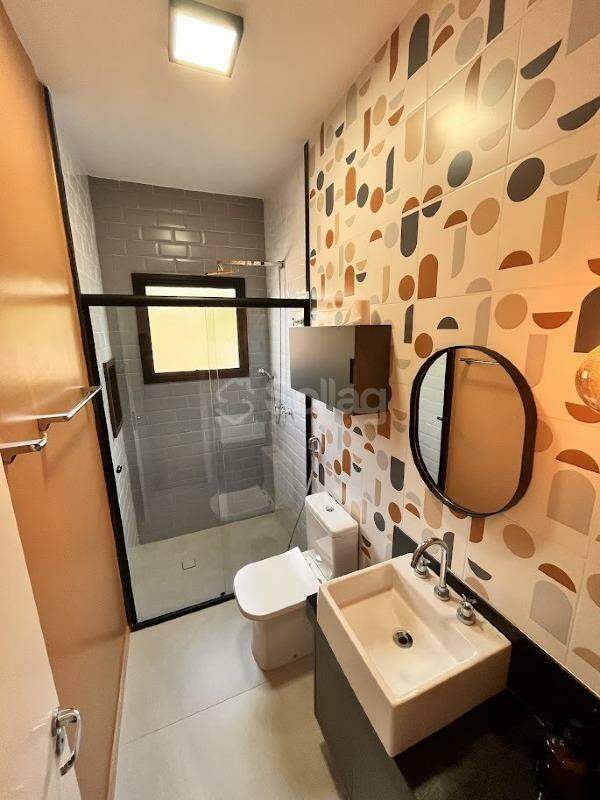 Casa em condomínio para aluguel no Pinheirinho: 