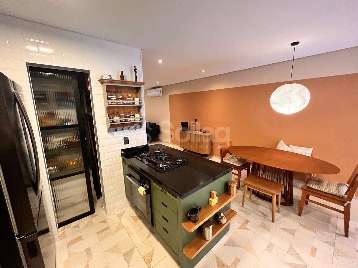 Casa em condomínio para aluguel no Pinheirinho: 