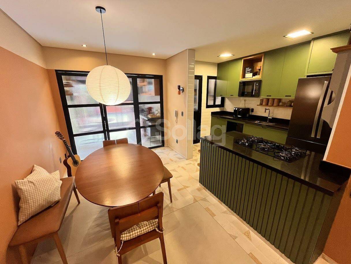 Casa em condomínio para aluguel no Pinheirinho: 