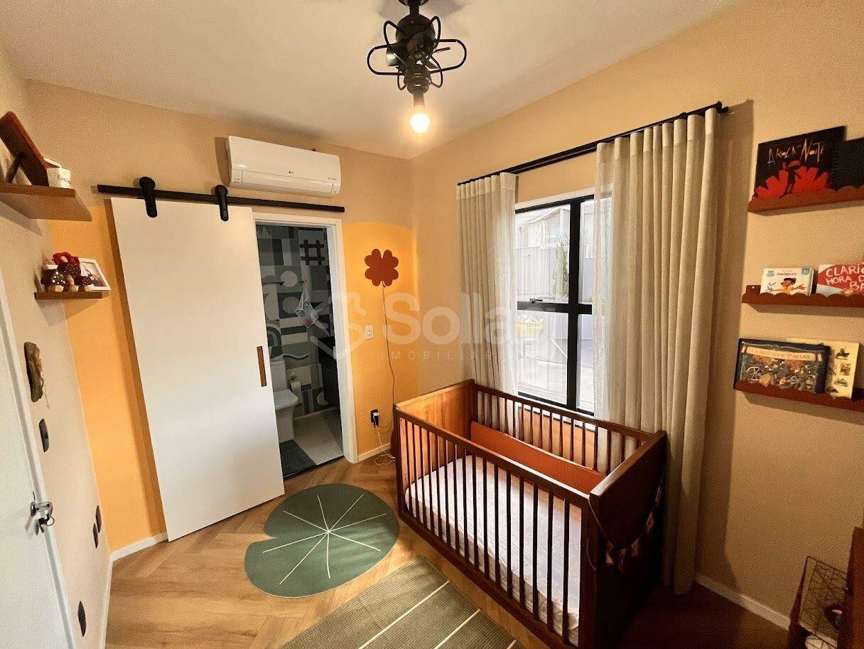 Casa em condomínio para aluguel no Pinheirinho: 