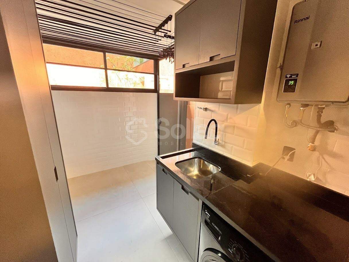 Casa em condomínio para aluguel no Pinheirinho: 