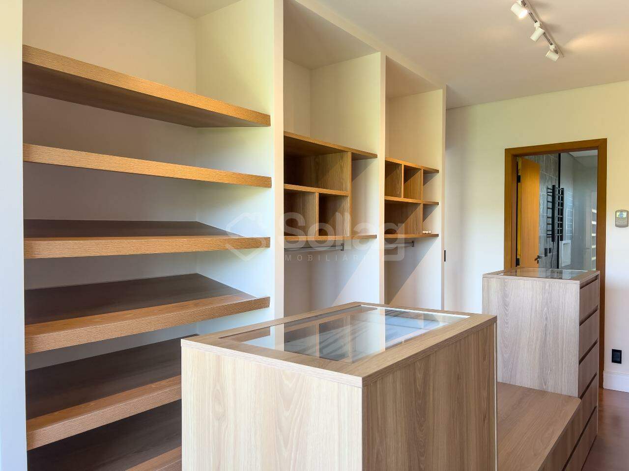 Casa em condomínio à venda no Recanto das Palmas: 