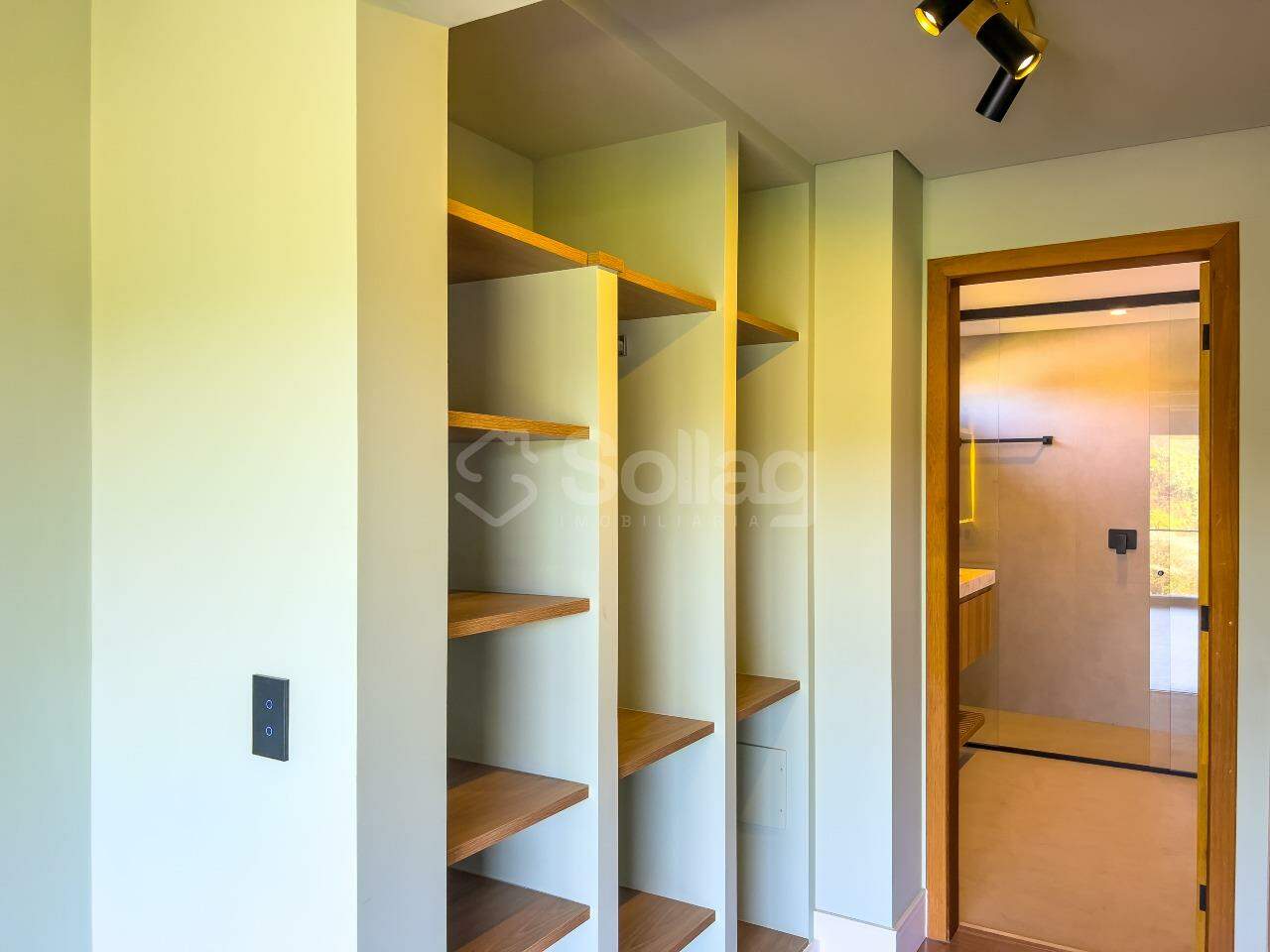 Casa em condomínio à venda no Recanto das Palmas: 