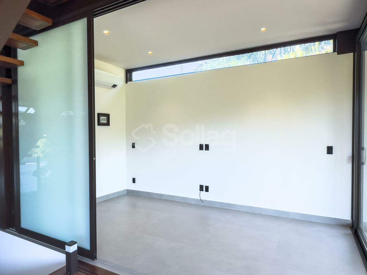 Casa em condomínio à venda no Recanto das Palmas: 