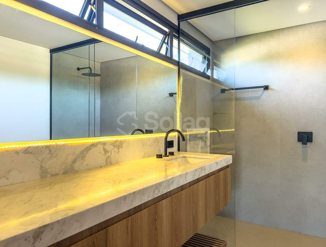 Casa em condomínio à venda no Recanto das Palmas: 