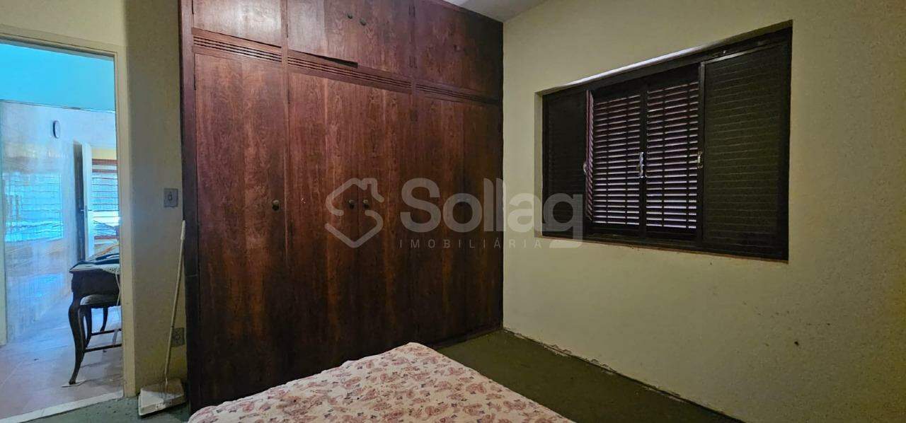 Casa à venda no Pinheirinho: