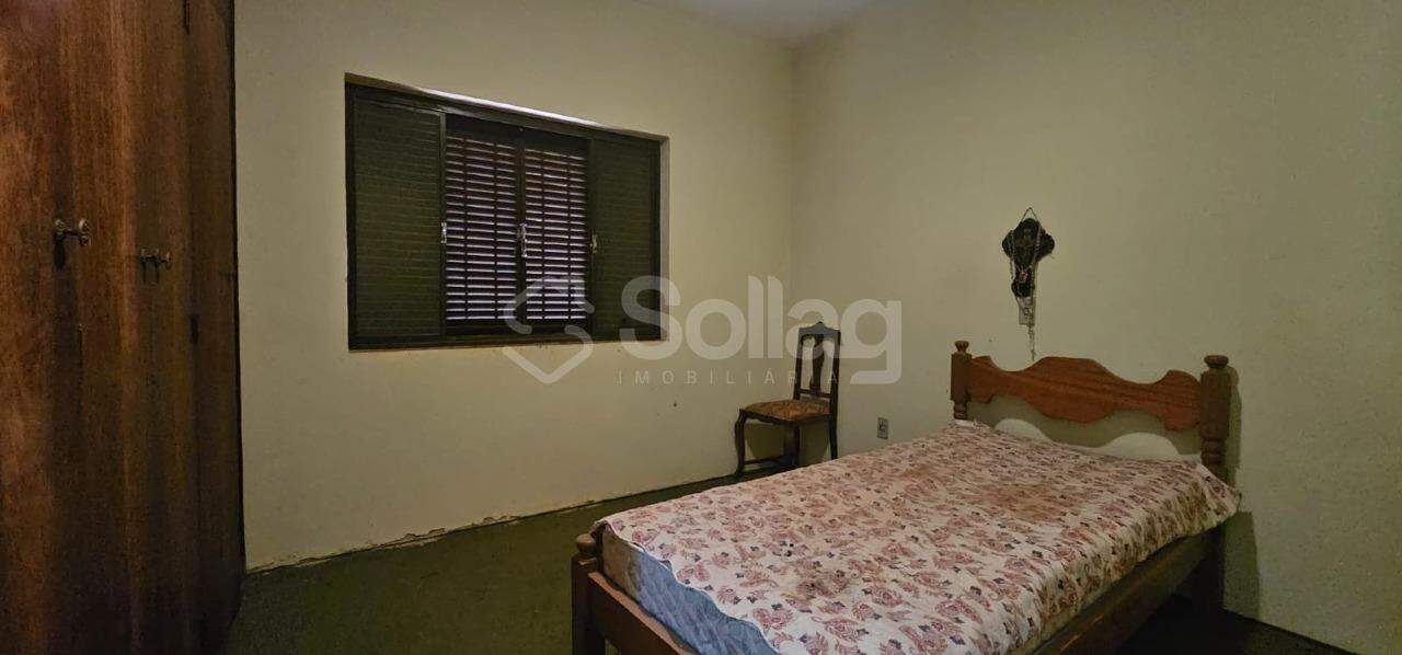 Casa à venda no Pinheirinho: