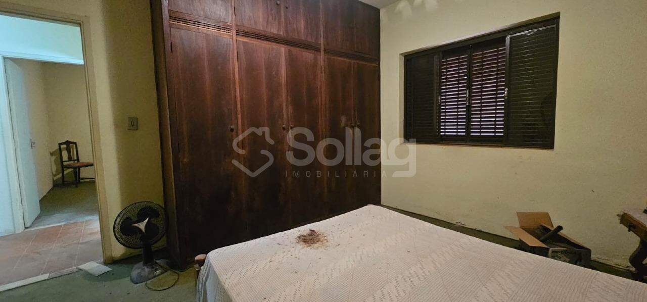 Casa à venda no Pinheirinho: