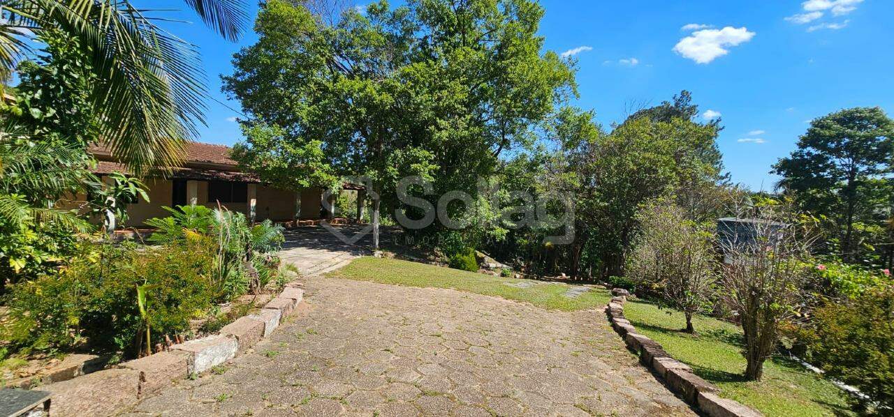 Casa à venda no Pinheirinho: 