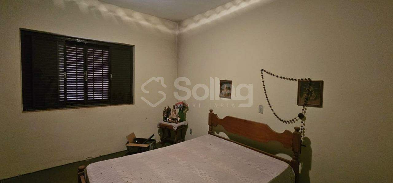 Casa à venda no Pinheirinho: