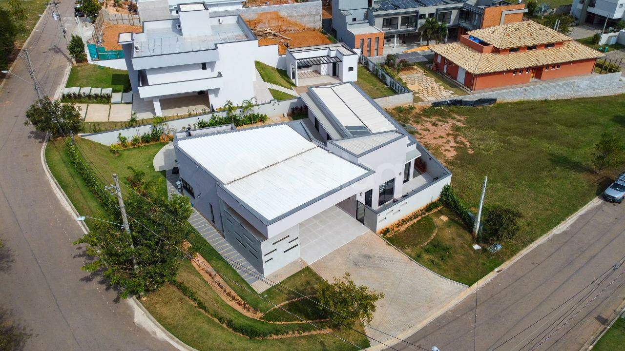 Casa em condomínio para aluguel no Condomínio Terras de Santa Teresa: 