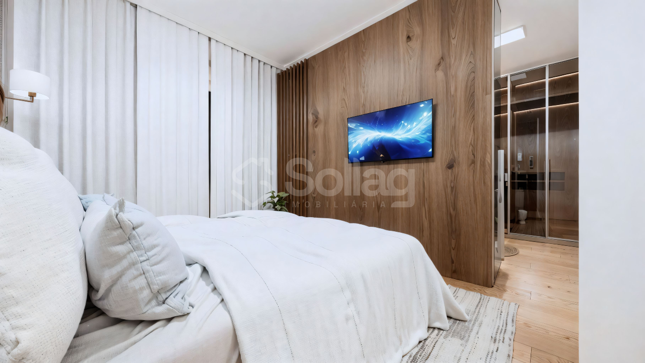 Casa em condomínio à venda no Pinheirinho: 