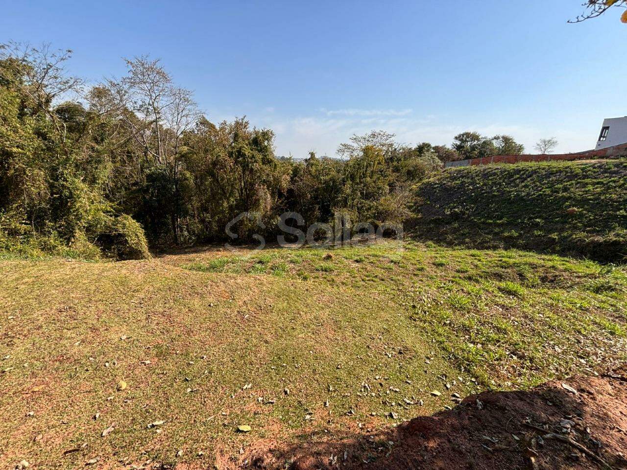 Terreno em condomínio à venda no Condomínio Jardim Primavera: 