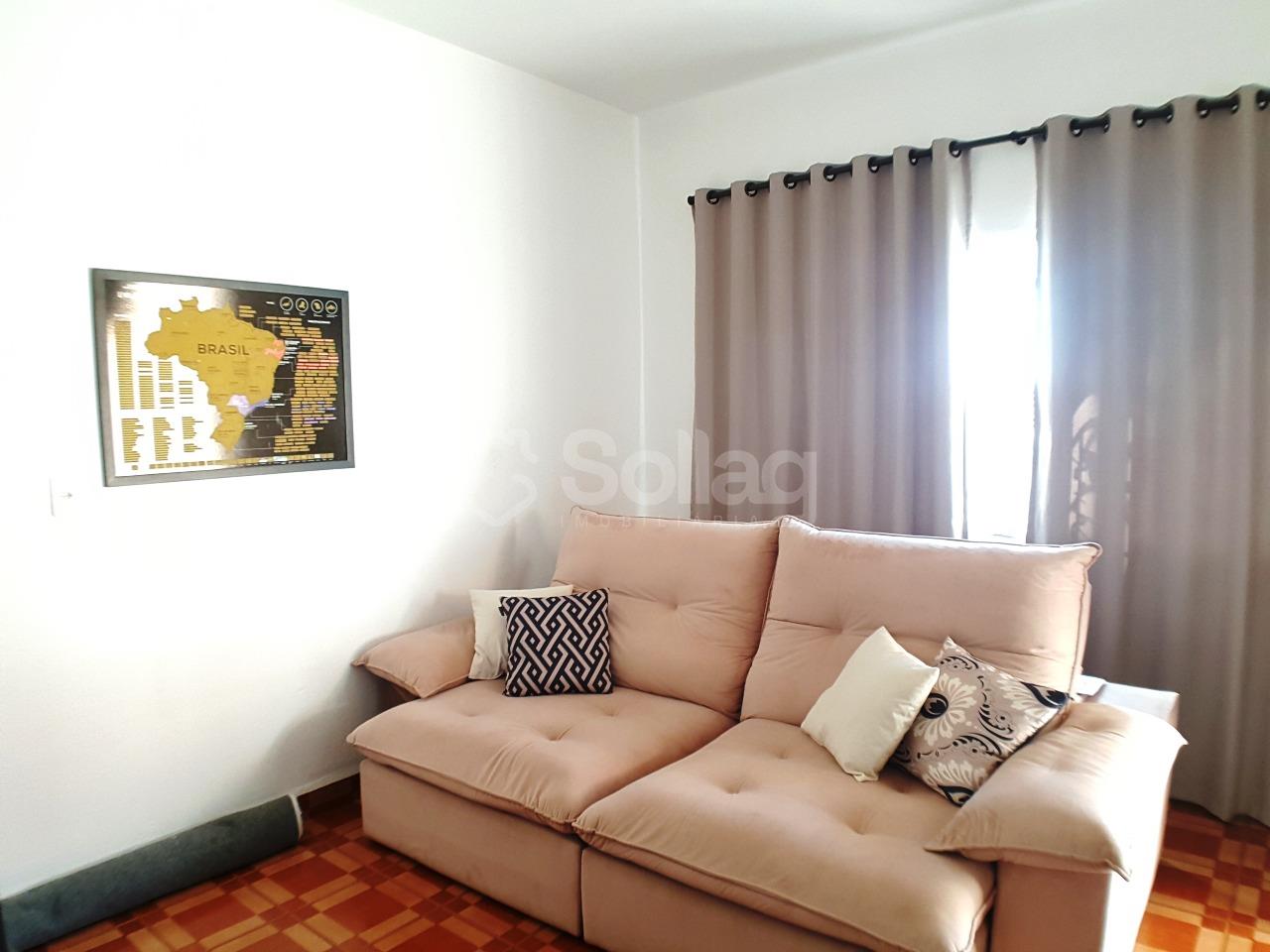 Casa à venda no Centro: 