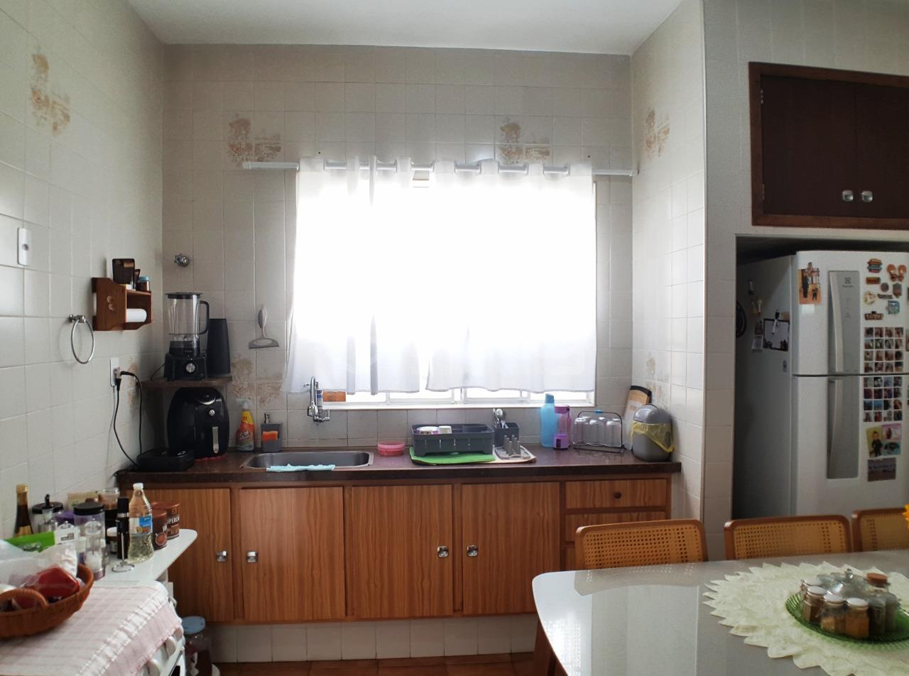 Casa à venda no Centro: 