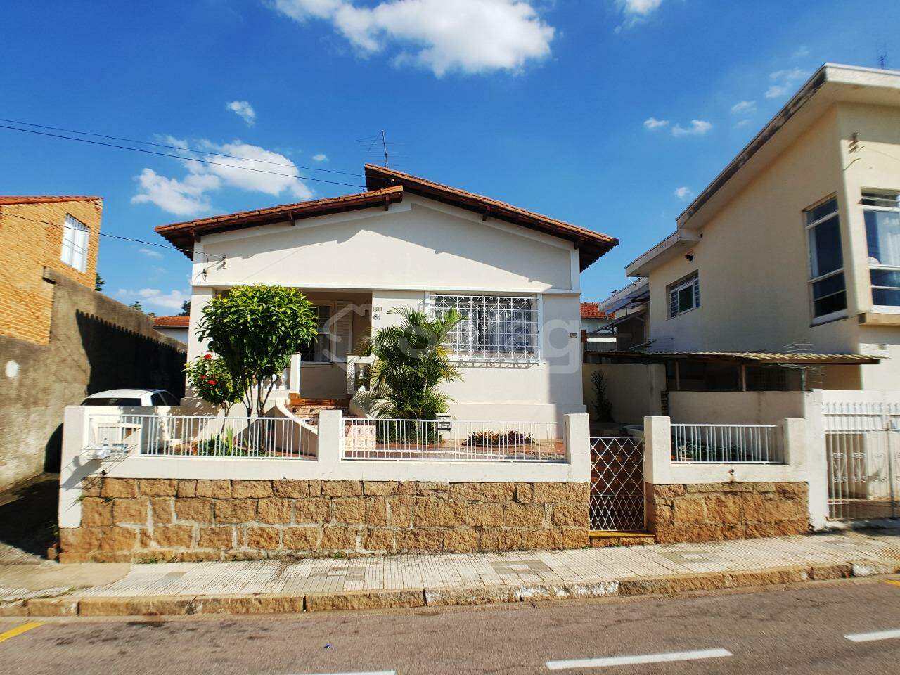 Casa à venda no Centro: 