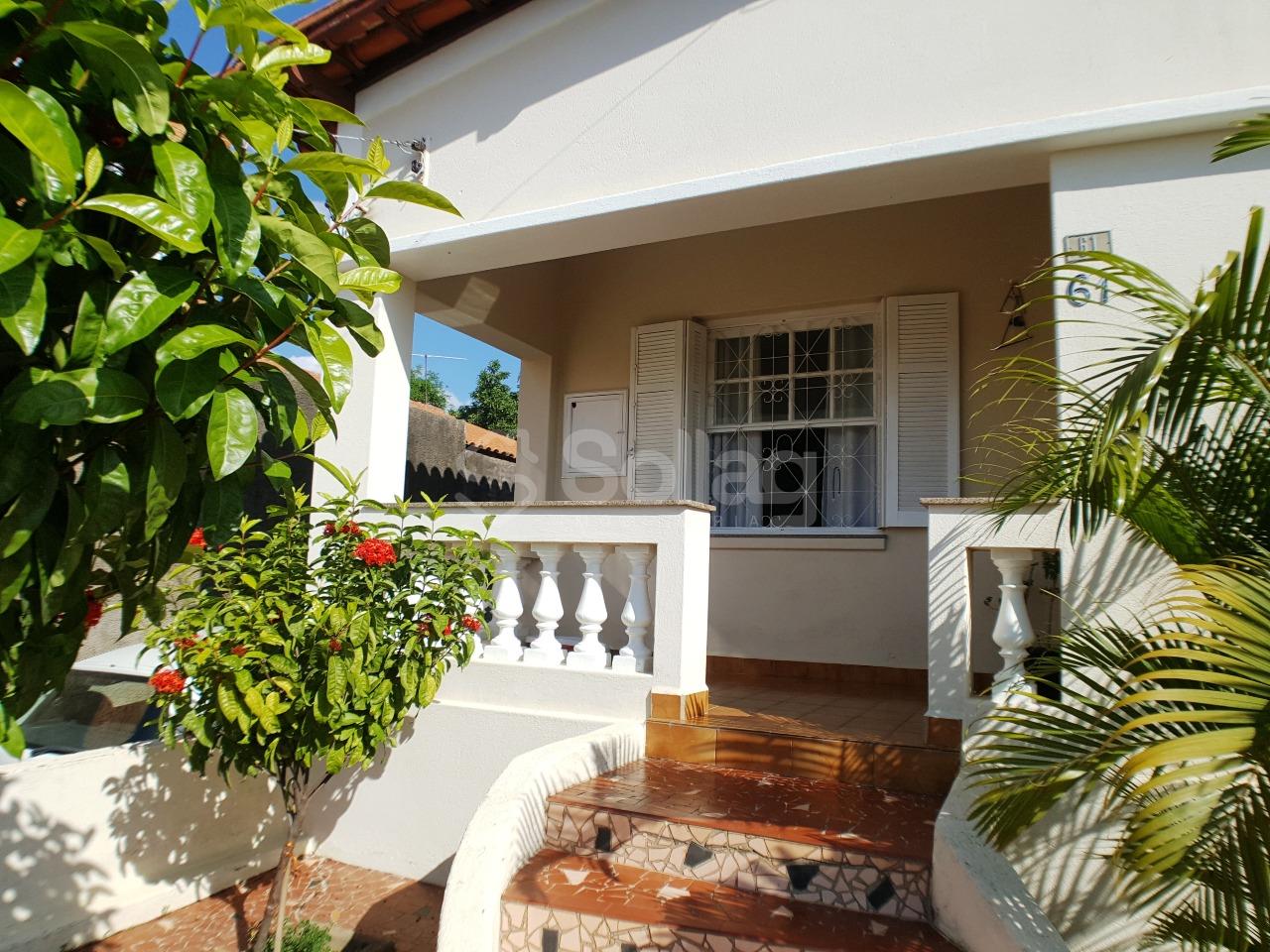 Casa à venda no Centro: 