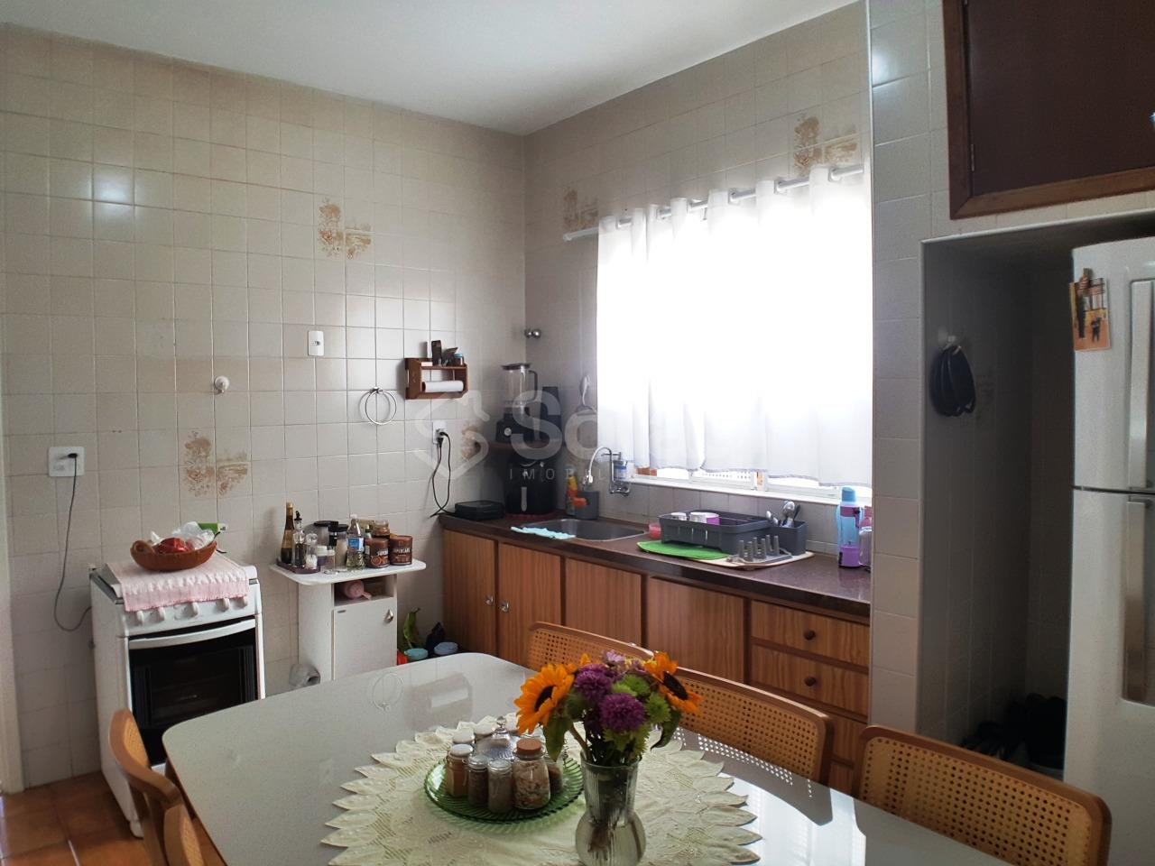 Casa à venda no Centro: 